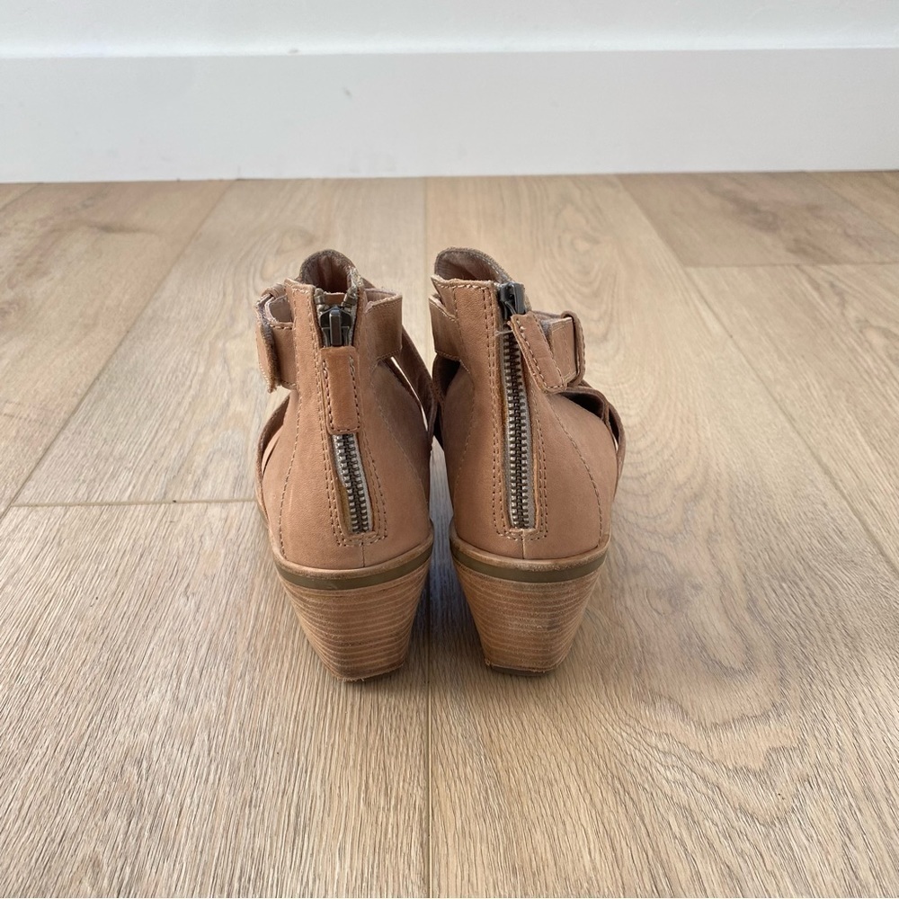 EILEEN FISHER Derby Ankle Booties Tan Wedge Heeled Booties - Picture 5 of 9